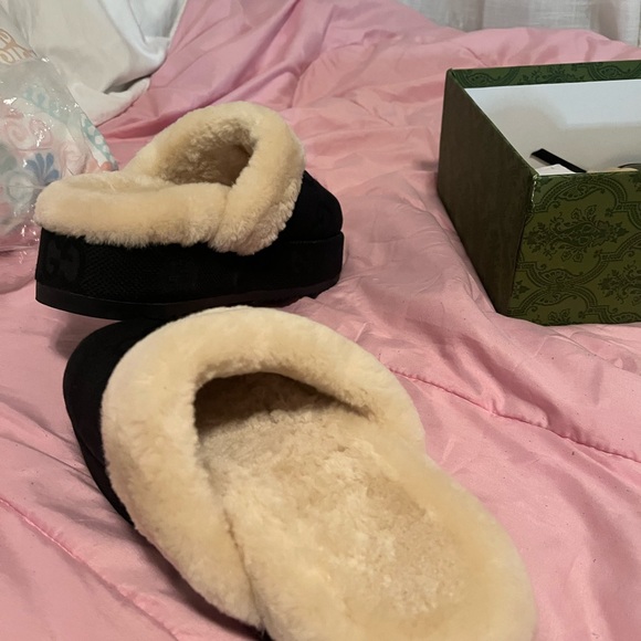 Guccis platforms, too small for me I’ve only worn them once. $450 or best offer - Picture 1 of 6